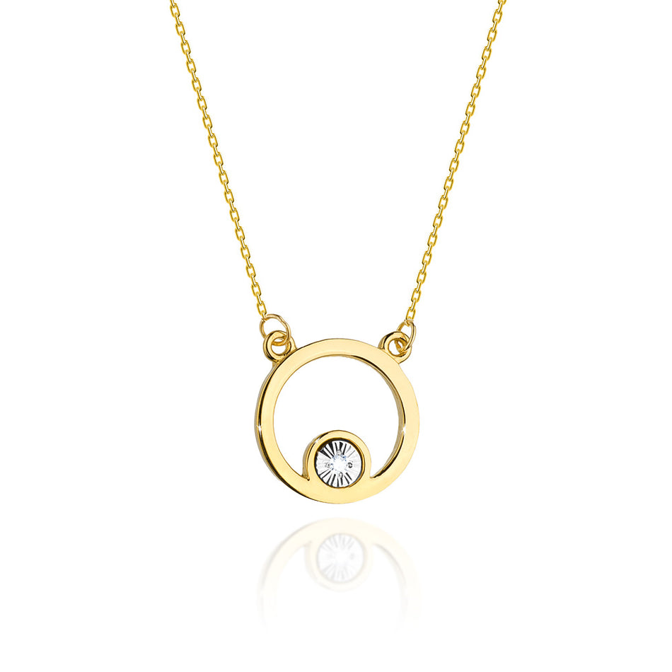 Gold Celebrity Necklace with Diamond Circle