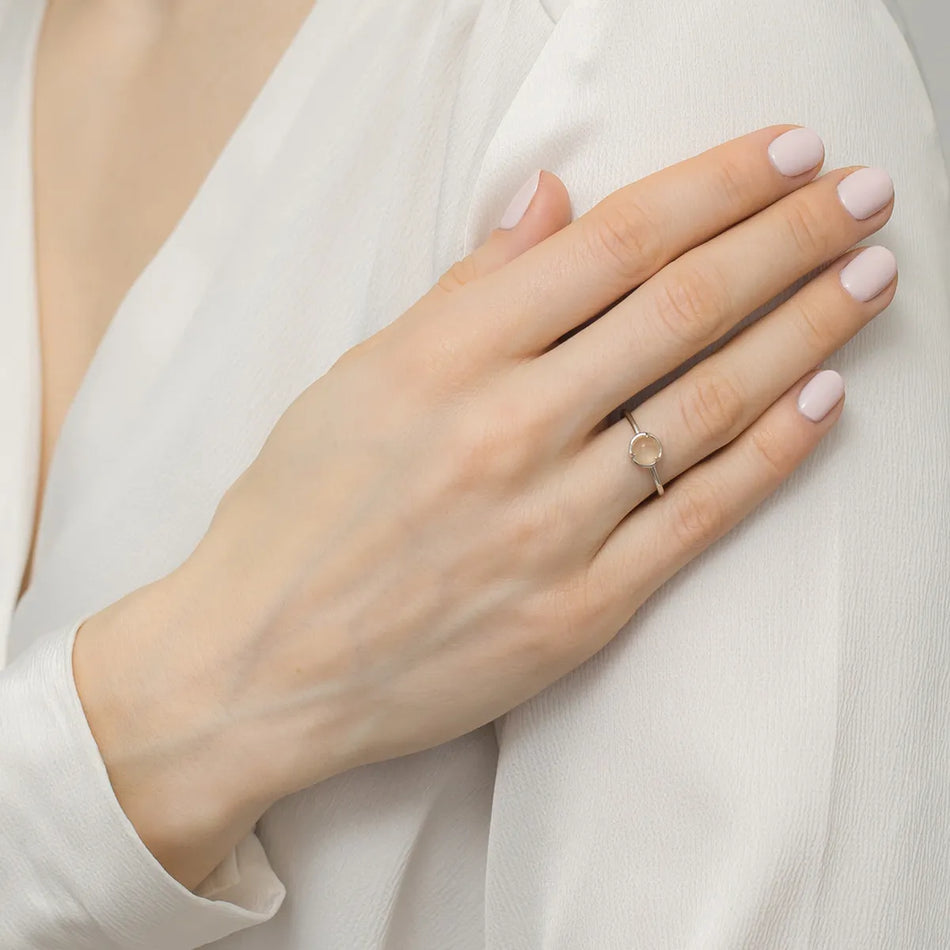 Stříbrný prsten s citrínem