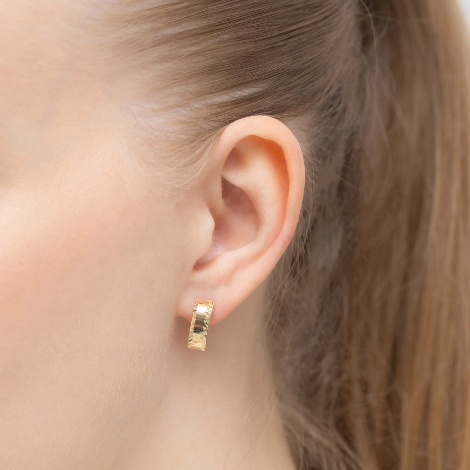 Zlaté náušnice s Anglickým zapínáním obdélníkové