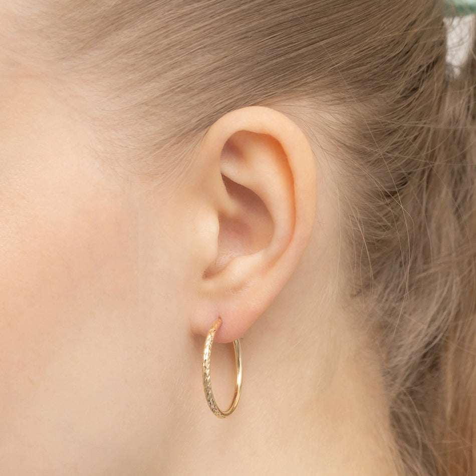 Zlaté kruhové zasouvací náušnice