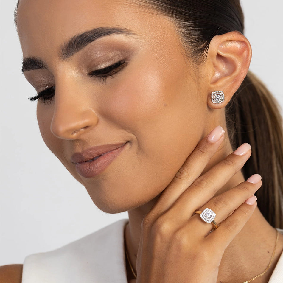 Gold Earrings with 0.30ct and 0.40ct Diamonds