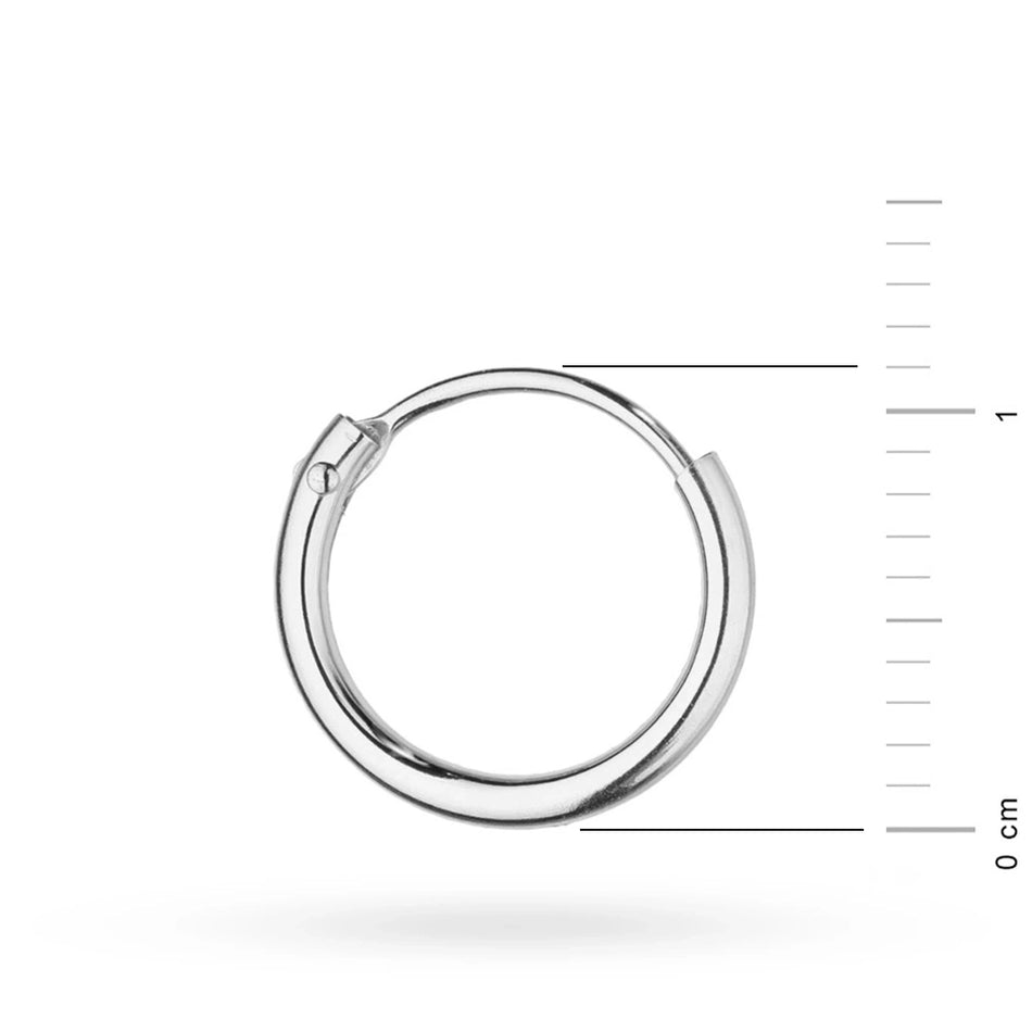Jediná stříbrná kruhové zasouvací náušnice