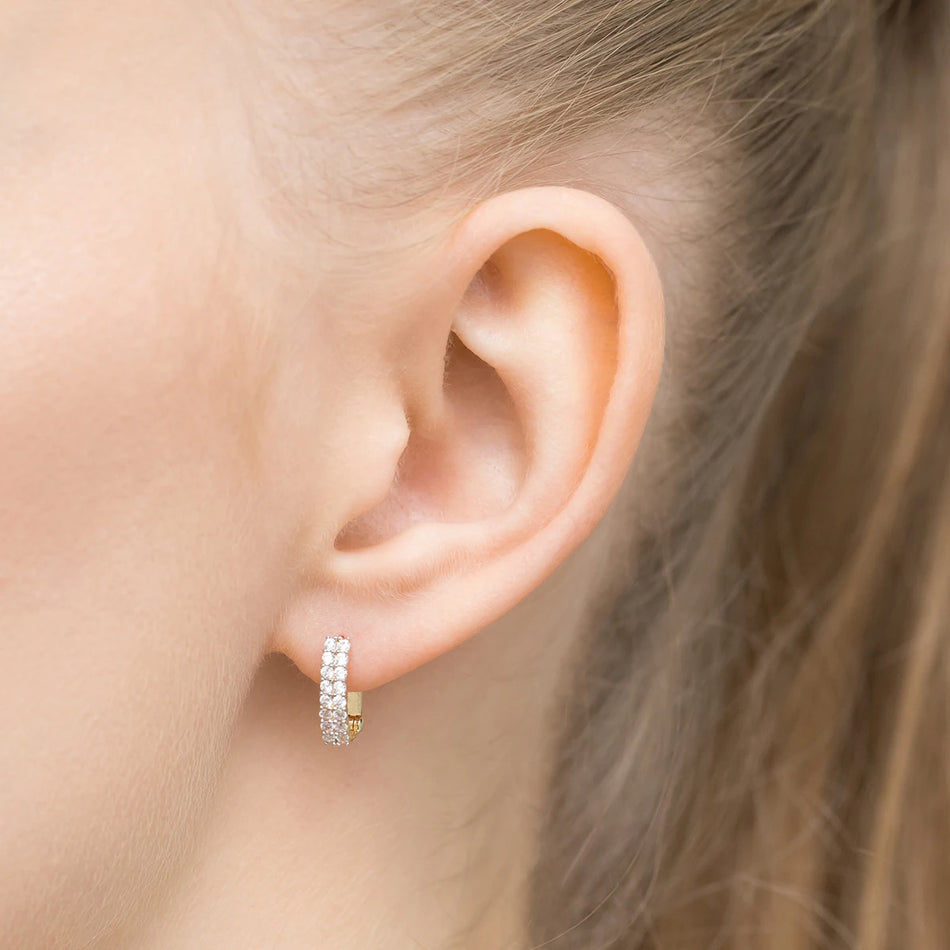 Zlaté náušnice s anglickým zapínáním se zirkony