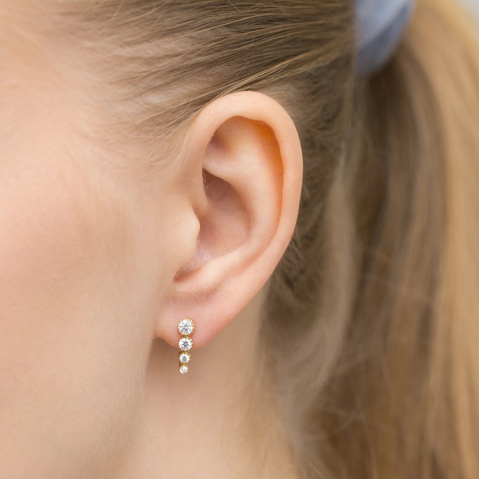 Zlaté náušnice s anglickým zapínáním se zirkony