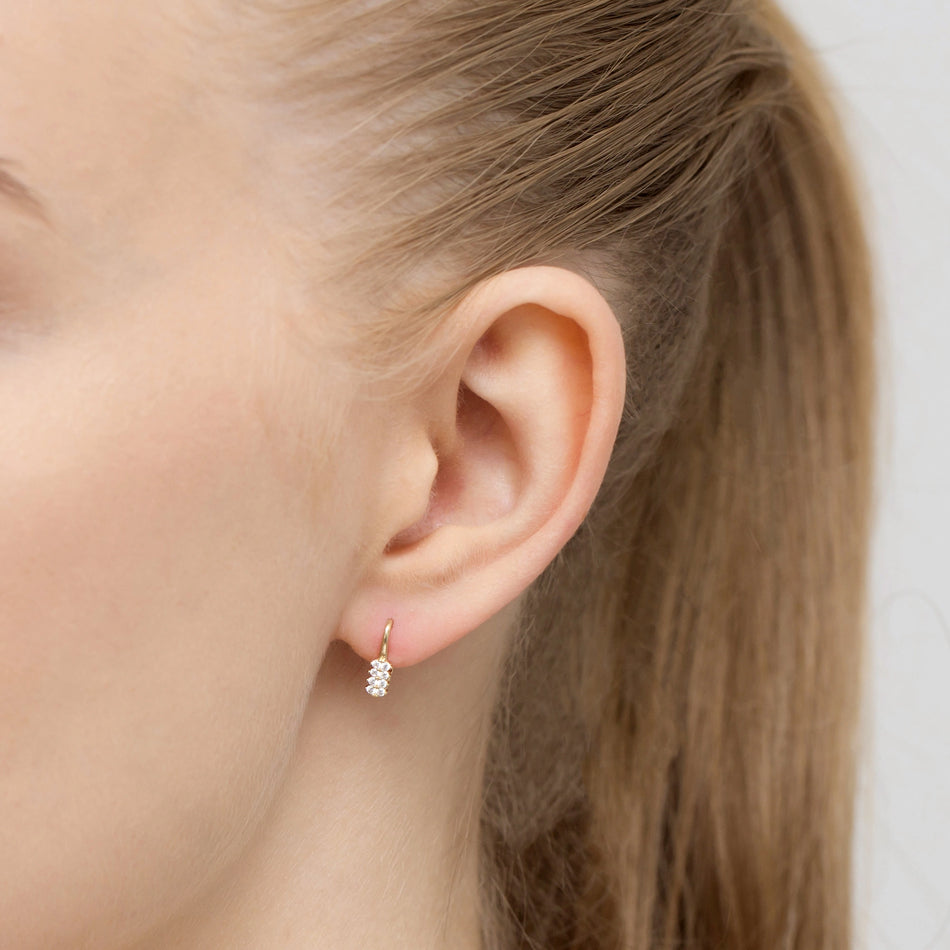 Zlaté náušnice se zirkony