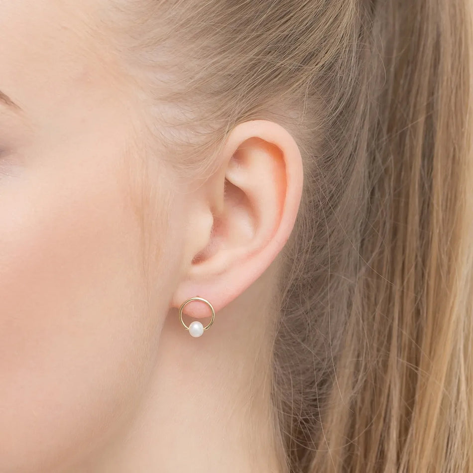 Pozlacené Stříbrné Puzeta Náušnice se Syntetickou Perlou