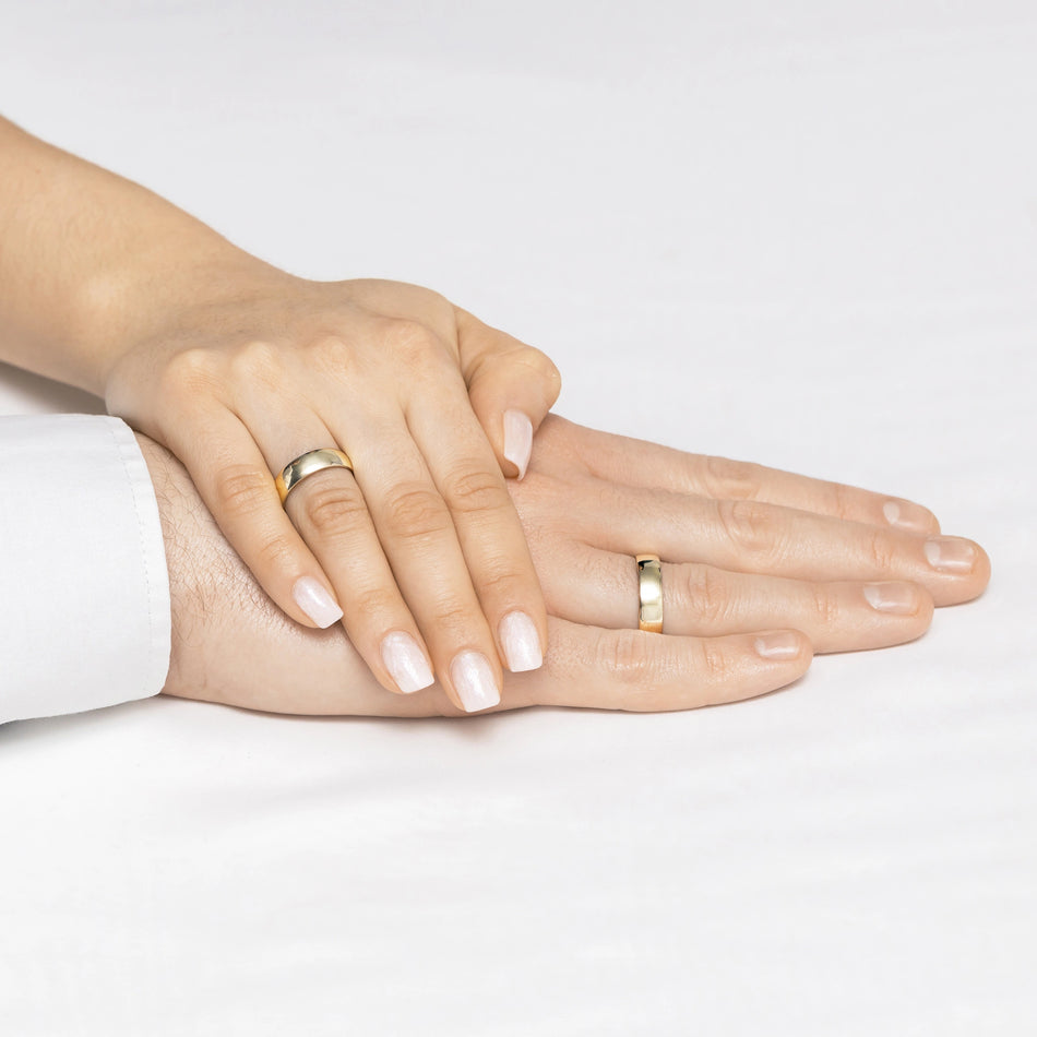 Klasické mírně zaoblené zlaté snubní prsteny 6mm