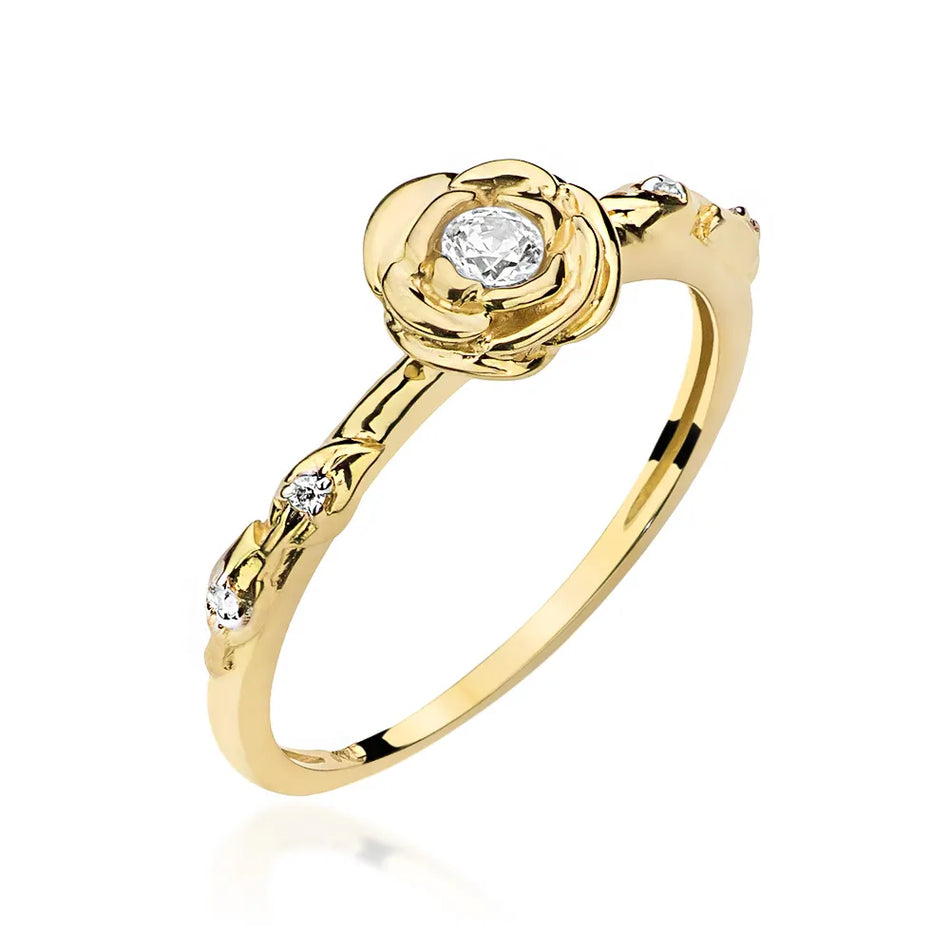 Gold Ring with 0.08ct and 4x0.005ct Diamonds