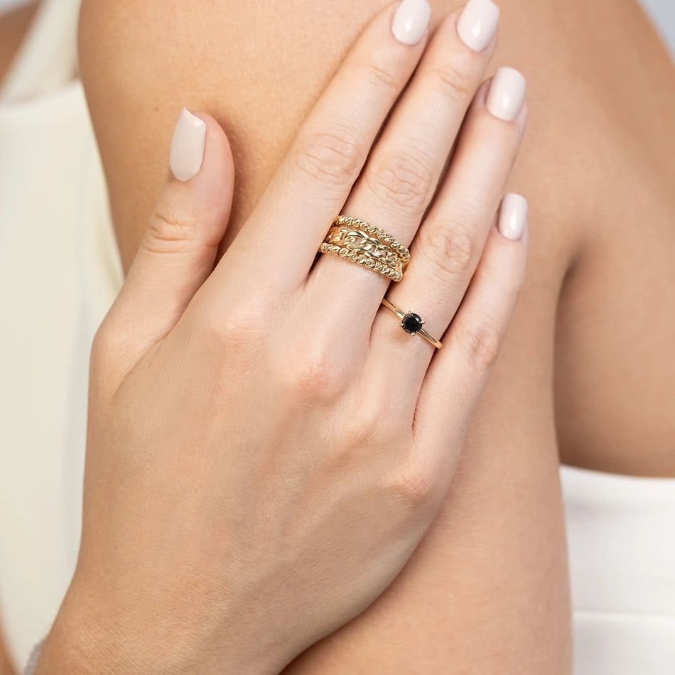 Zlatý prsten s 0,50ct černým diamantem