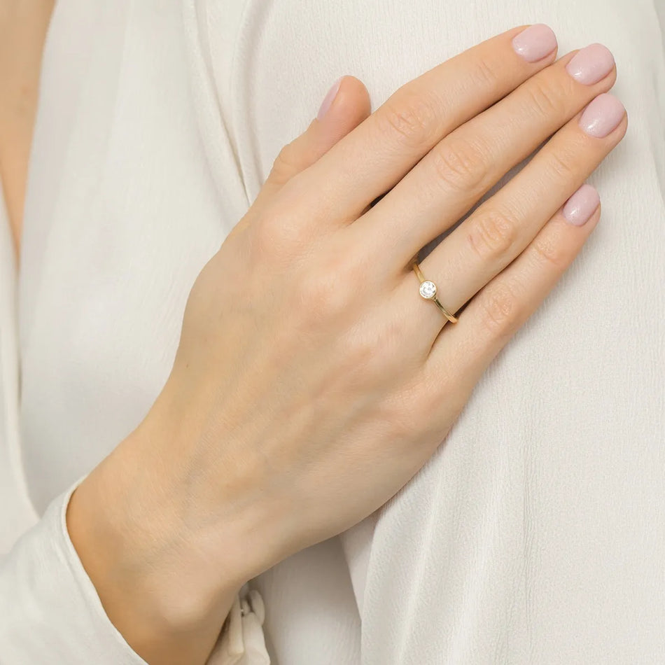 Zlatý prsten s diamantem 0,30 ct