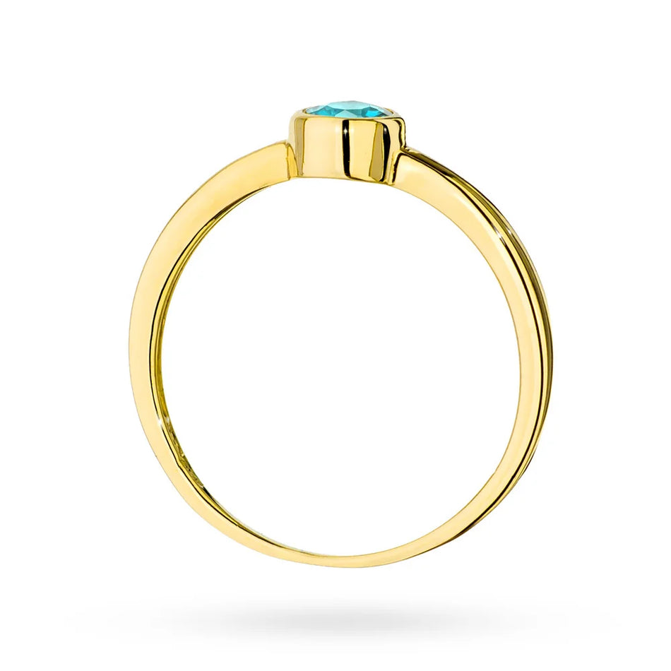 Gold Ring with 0.25ct Topaz
