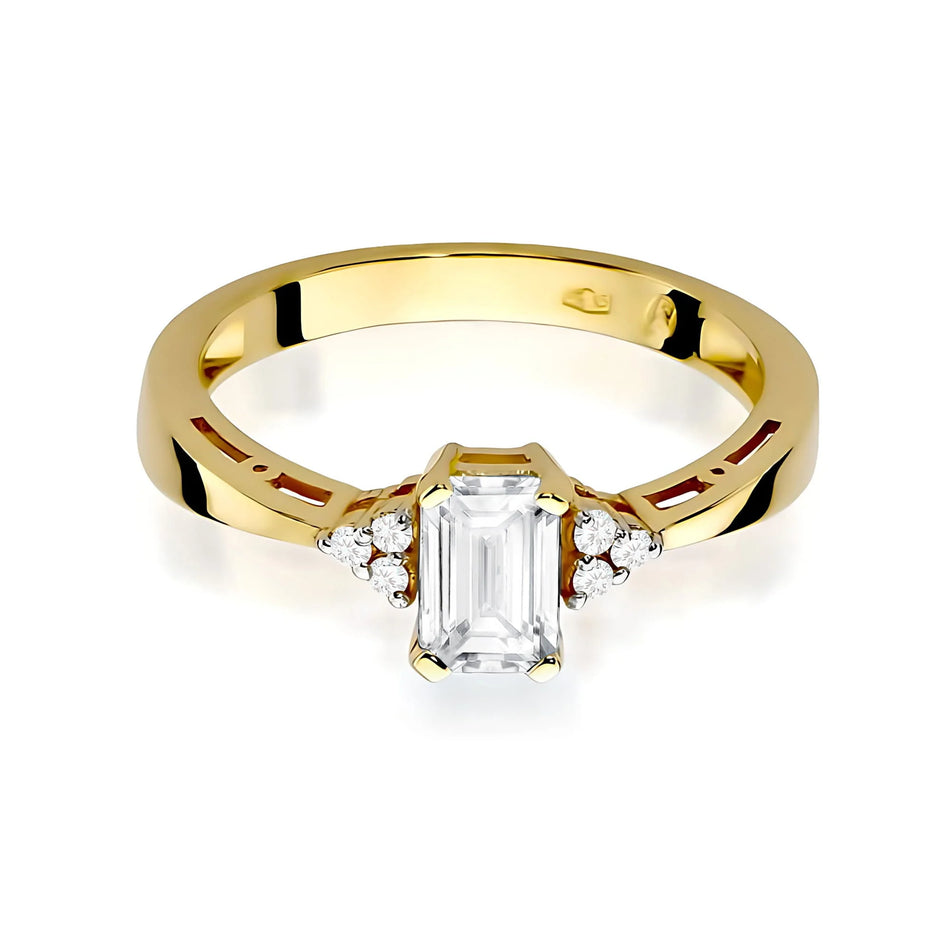 Gold Ring with 0.60ct  and 0.03ct Lab-diamonds