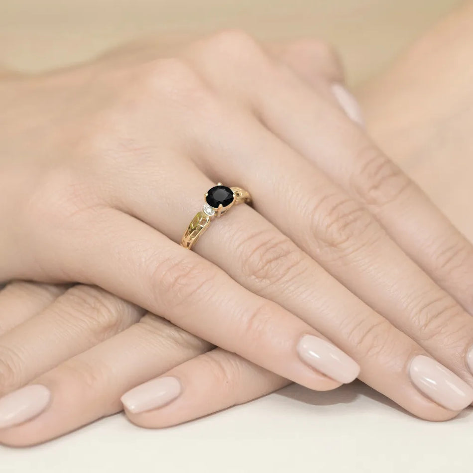 Gold Ring with 0.50ct Black Diamonds and 0.02ct Diamonds