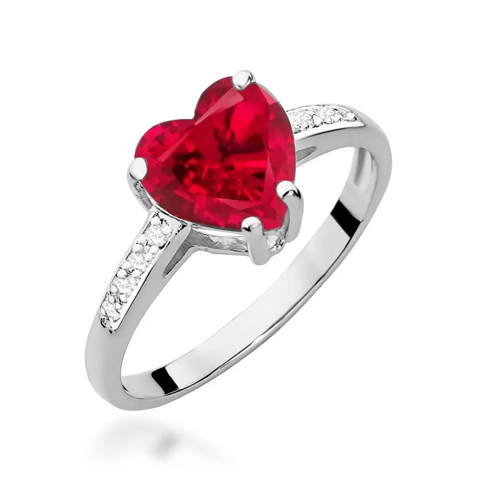 Gold Ring with 1.70ct Ruby and 0.04ct Diamonds