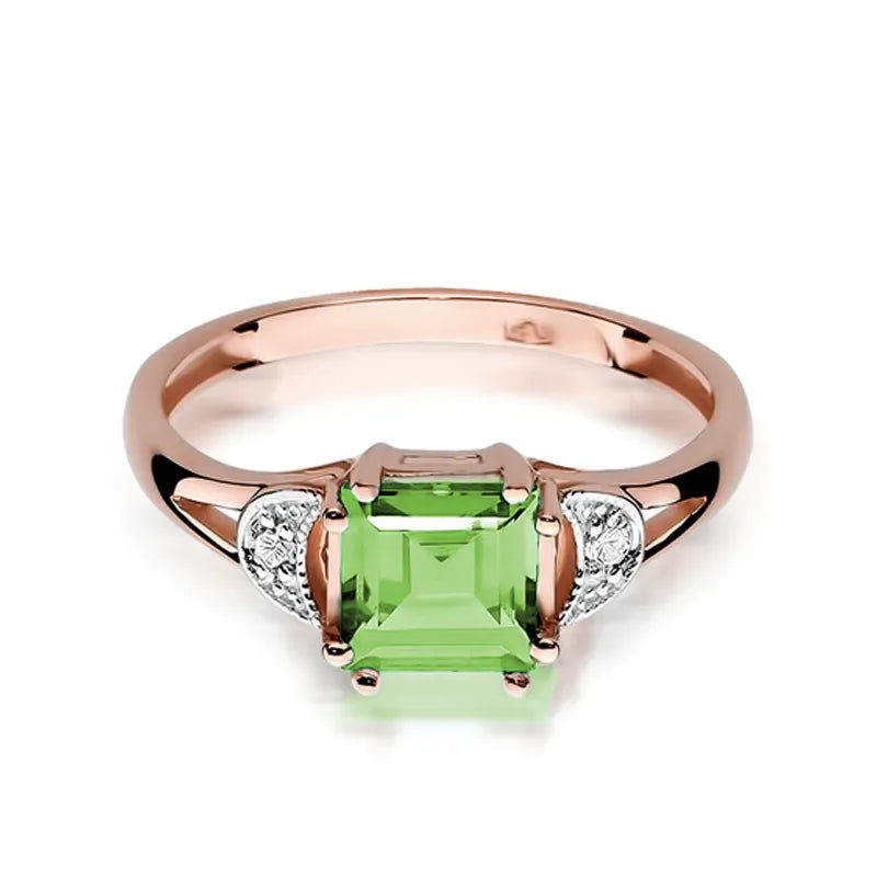 Gold Ring with 1.10ct Olivine and 0.06ct Diamonds