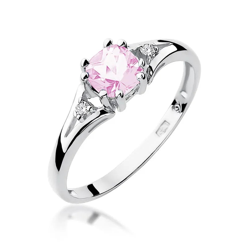Gold Ring with 0.65ct Pink Topaz and 0.029ct Diamonds