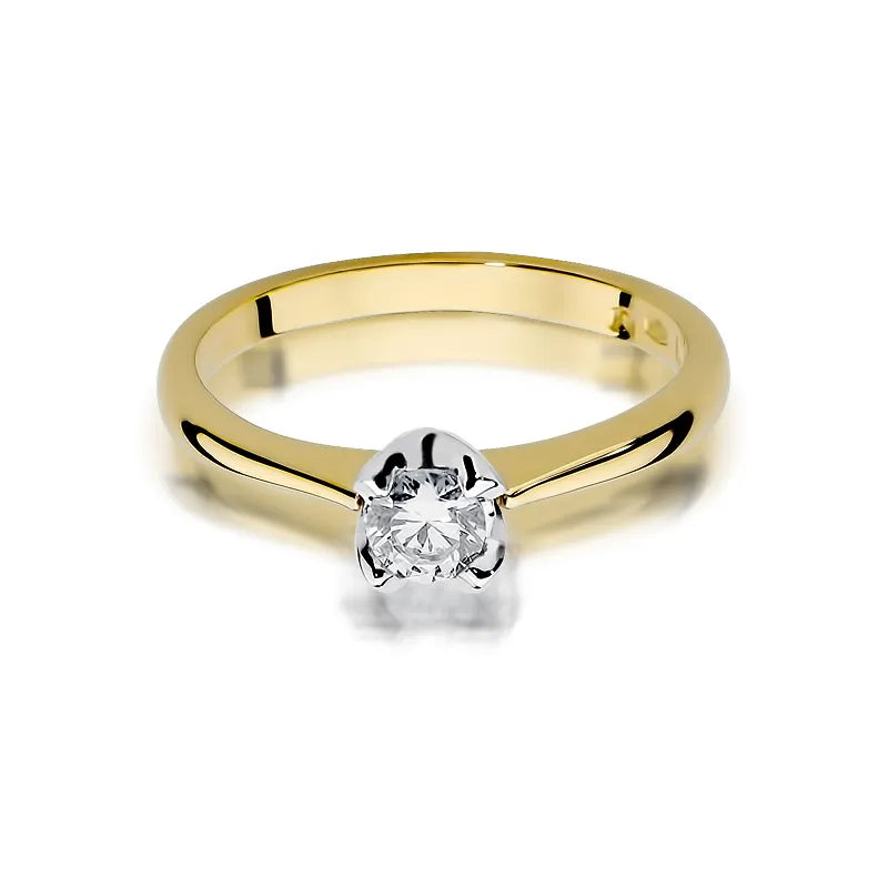 Gold Ring with 0.30ct Diamond
