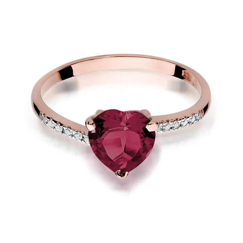 Gold Ring with 1.70ct Ruby and 0.06ct Diamonds