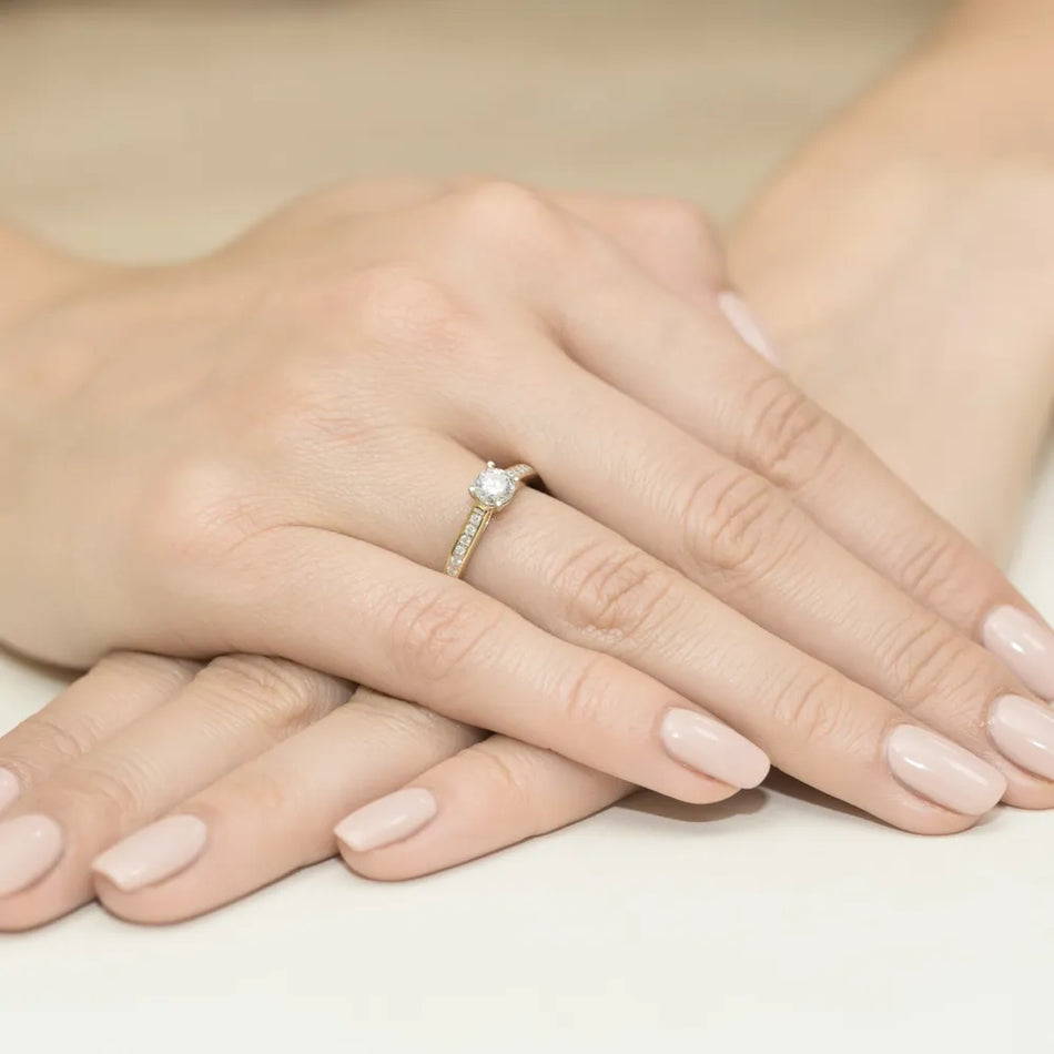 Gold Ring with 0.30ct and 0.06ct Lab-diamonds