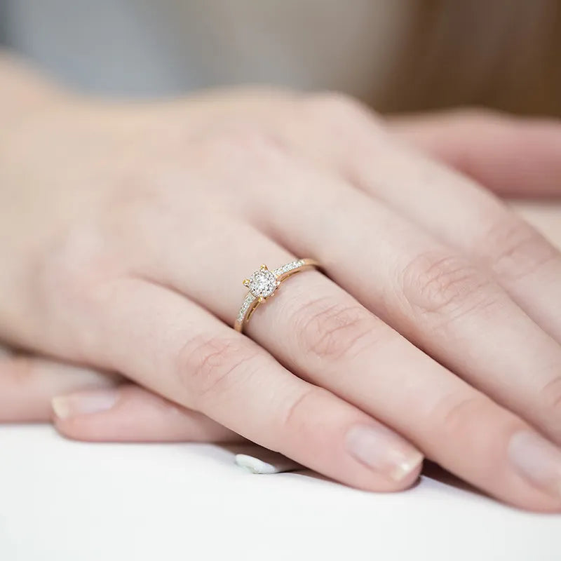 Gold Ring with 0.04ct and 0.08ct Diamonds