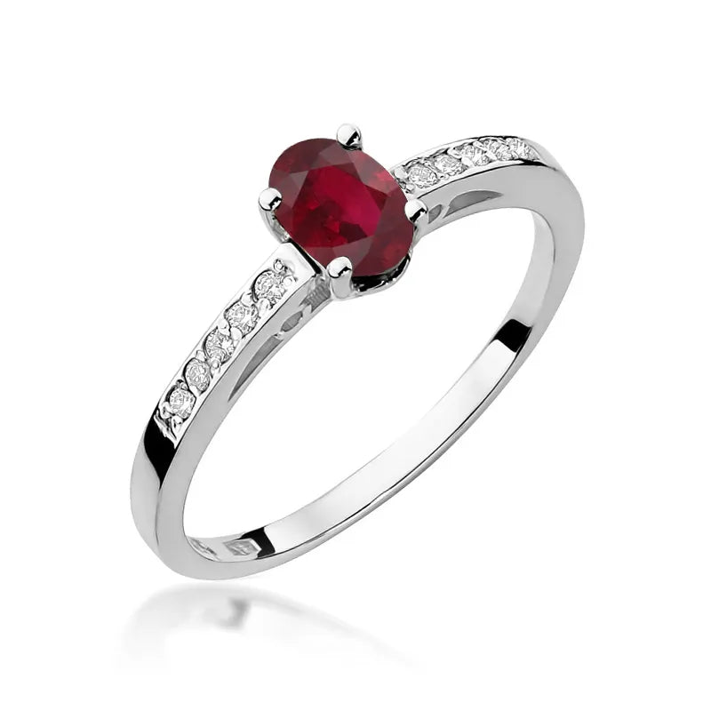 Gold Ring with 0.50ct Rhodolite and 0.05ct Diamonds
