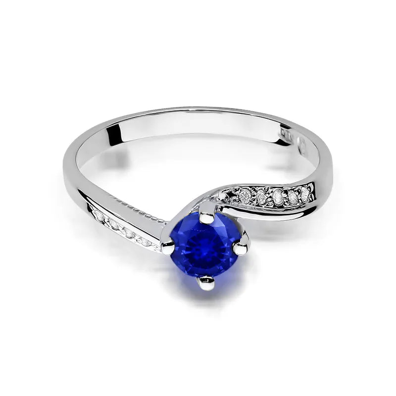 Gold Ring with 0.50ct Sapphire and 0.05ct Diamonds