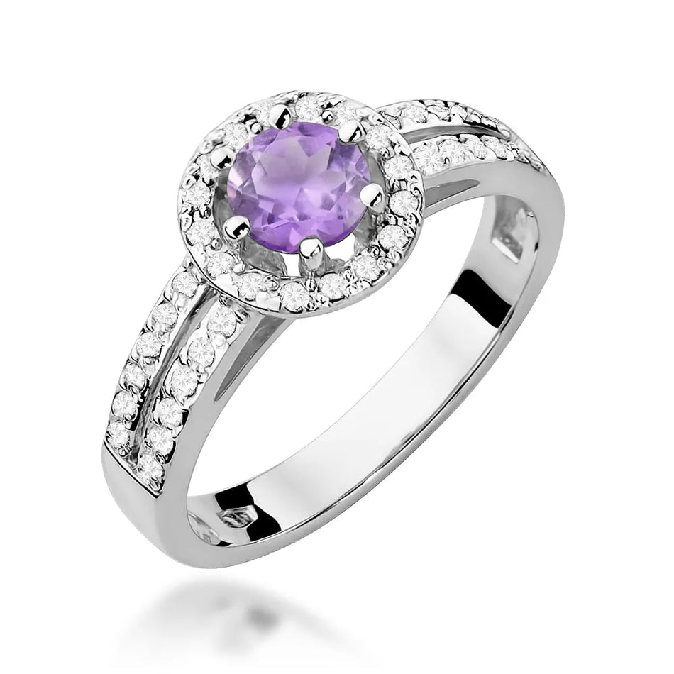 Gold Ring with 0.50ct Amethyst and 0.20ct Diamonds