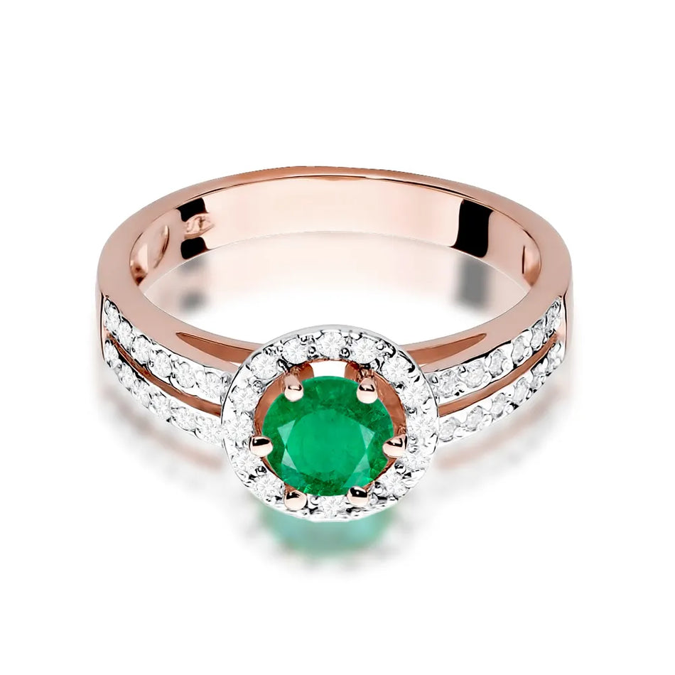 Gold Ring with 0.50ct Emerald and 0.20ct Diamonds