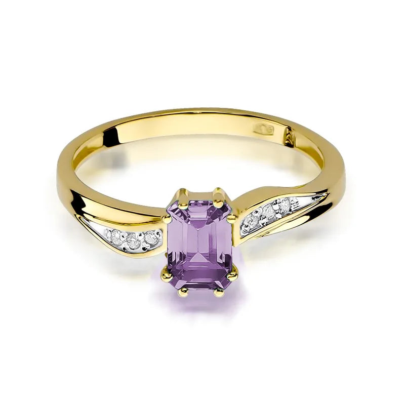 Gold Ring with 0.50ct Amethyst and 0.03ct Diamonds