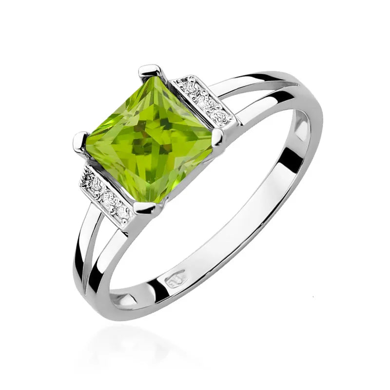 Gold Ring with 1.10ct Olivine and 0.03ct Diamonds