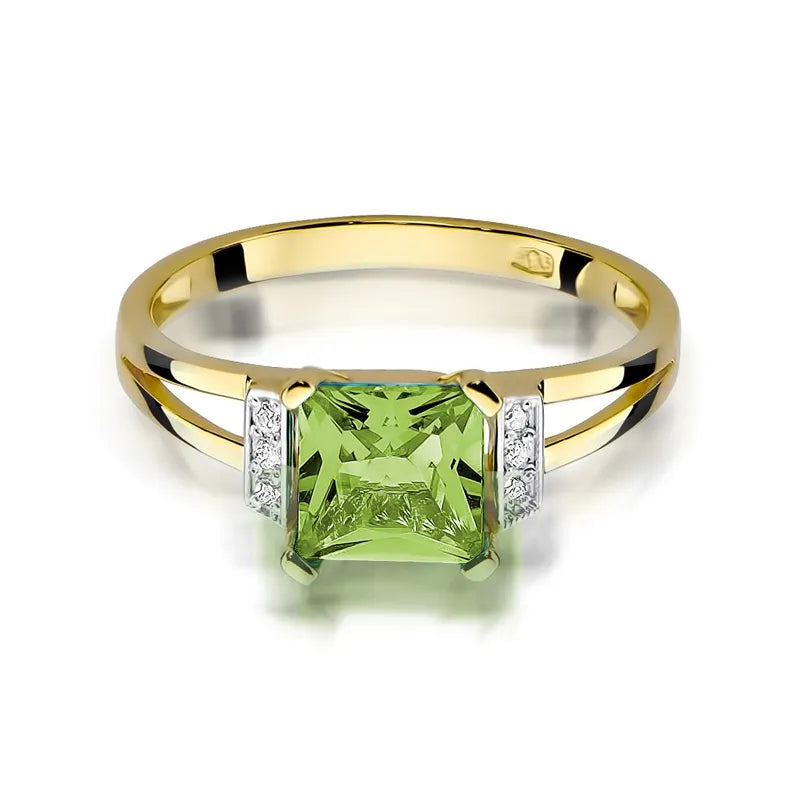 Gold Ring with 1.10ct Olivine and 0.03ct Diamonds