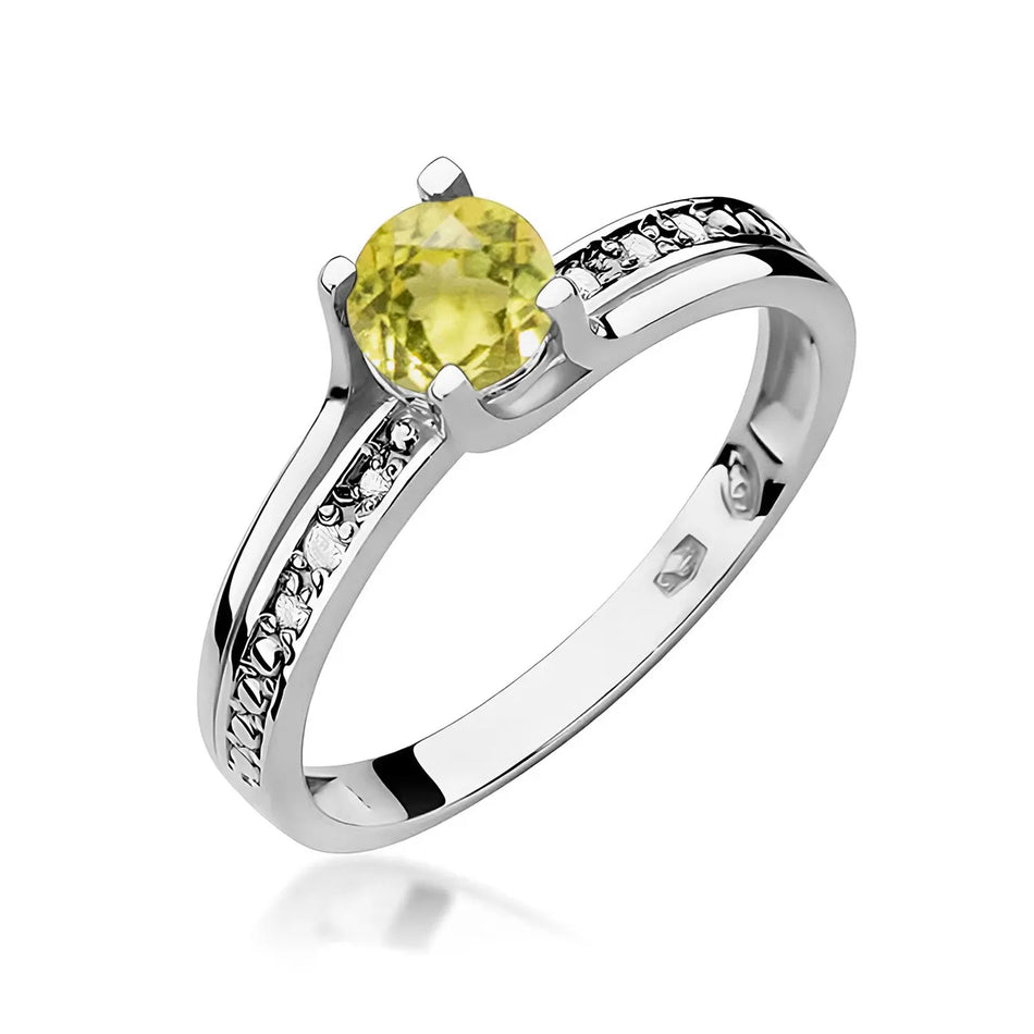 Gold Ring with 0.60ct Olivine and 0.03ct Diamonds