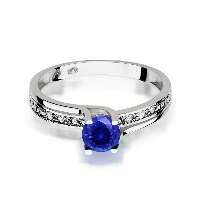 Gold Ring with 0.50ct Sapphire and 0.03ct Diamonds