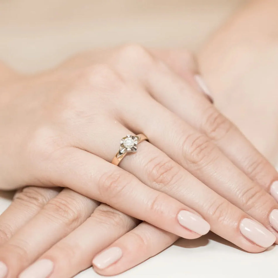 Gold Ring with 0.30ct Lab-diamond