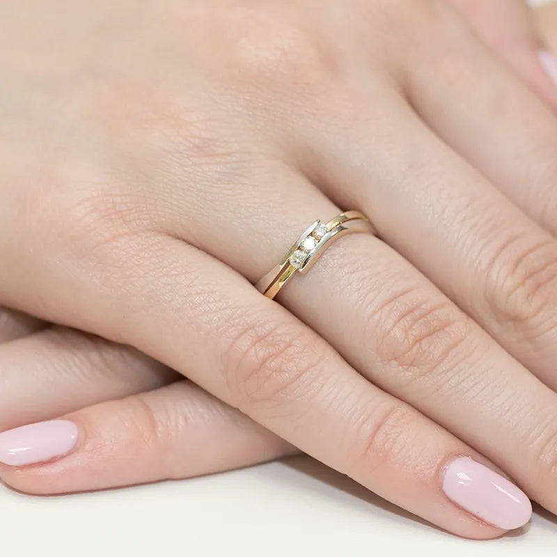 Gold Ring with 0.12ct Diamonds