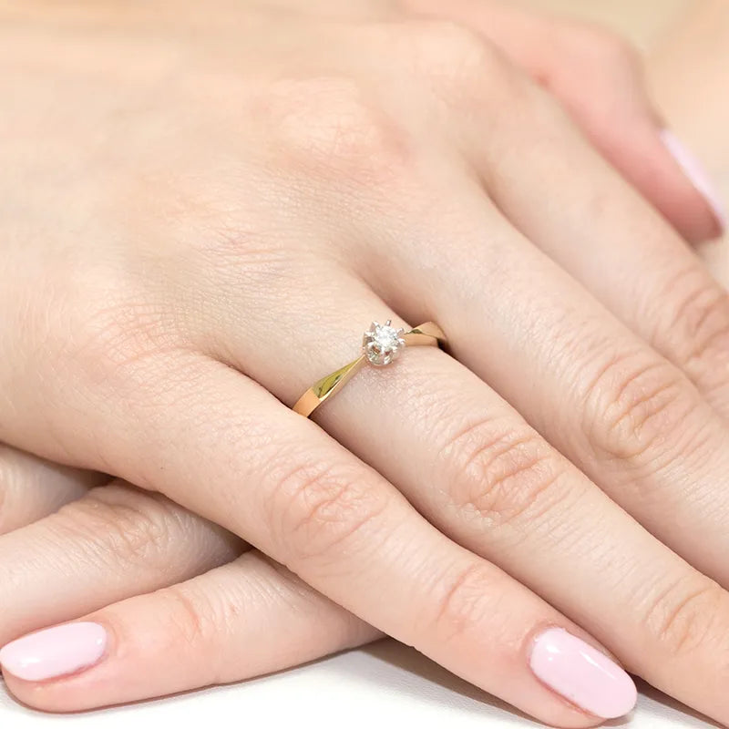 Gold Ring with 0.15ct Diamond