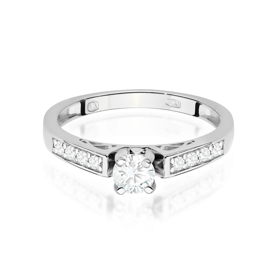 Gold Ring with 0.30ct and 0.116ct Diamonds