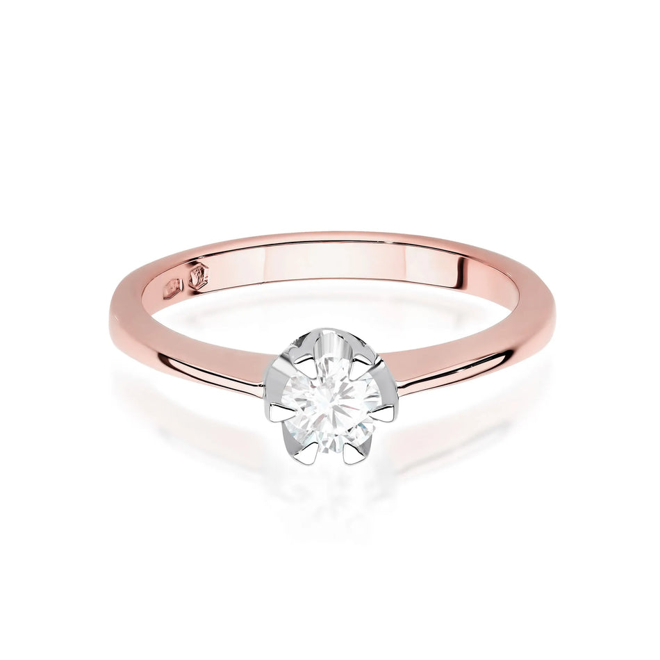 Gold Ring with 0.40ct Diamond