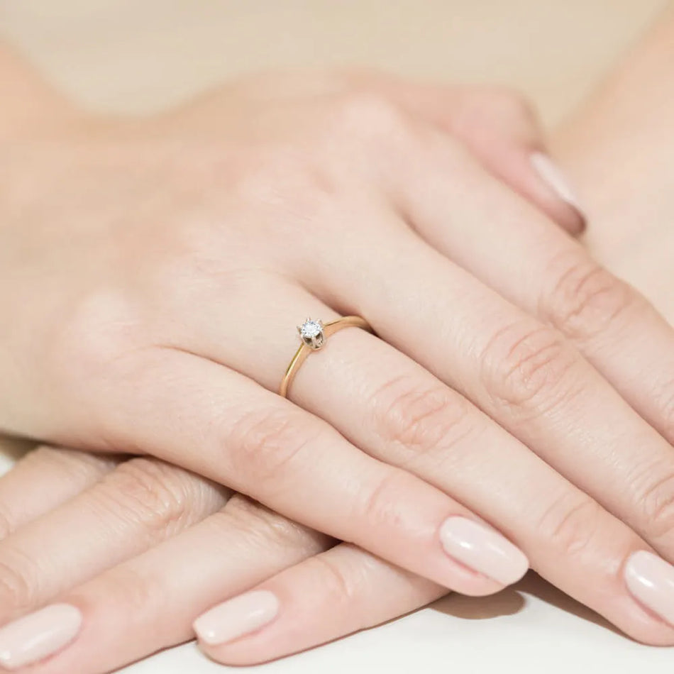 Gold Ring with 0.15ct Diamond