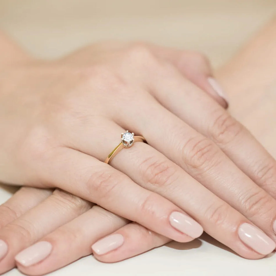 Gold Ring with 0.30ct Diamond