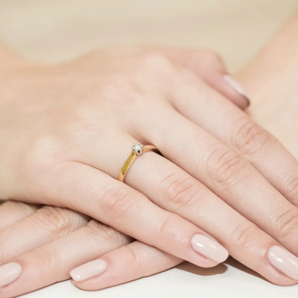 Gold Ring with 0.08ct Diamond