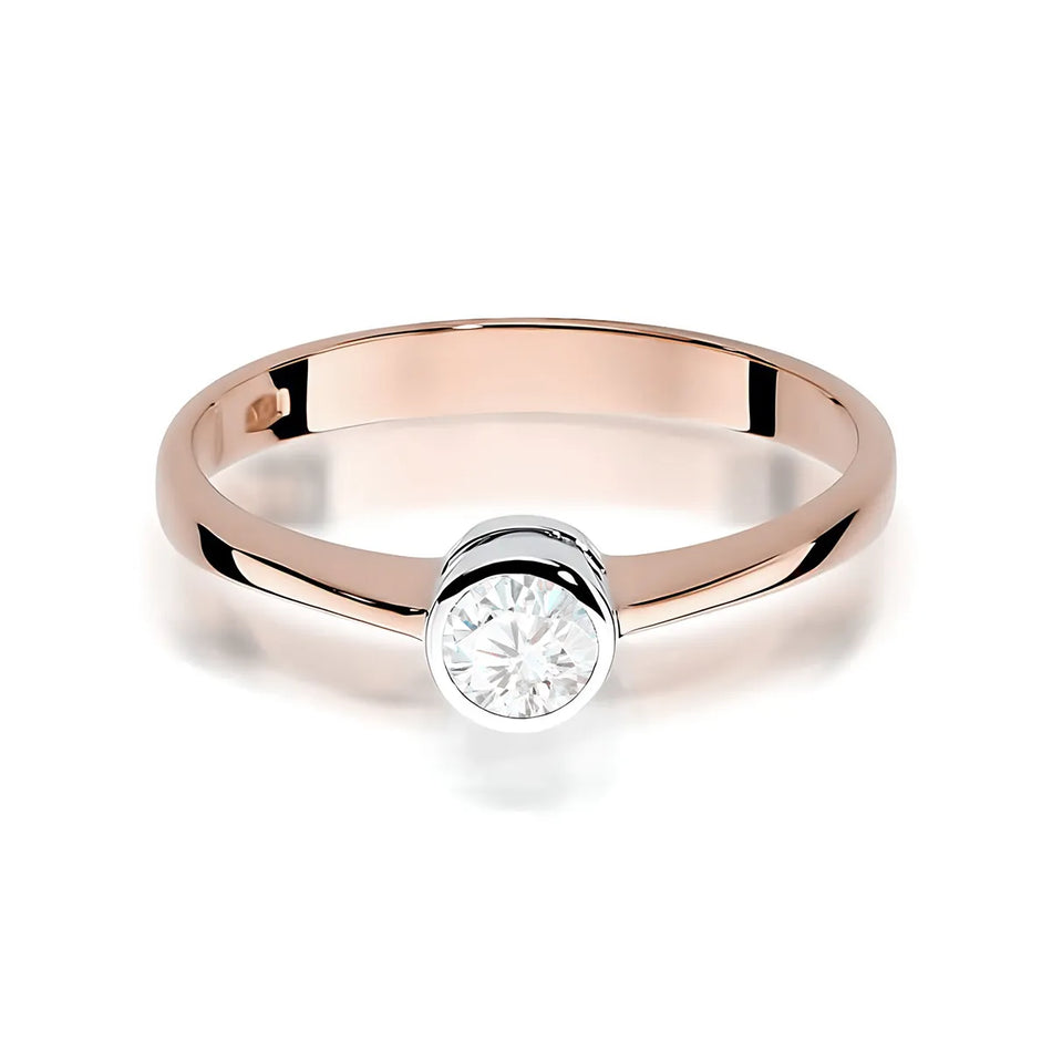 Gold Ring with 0.30ct Diamond