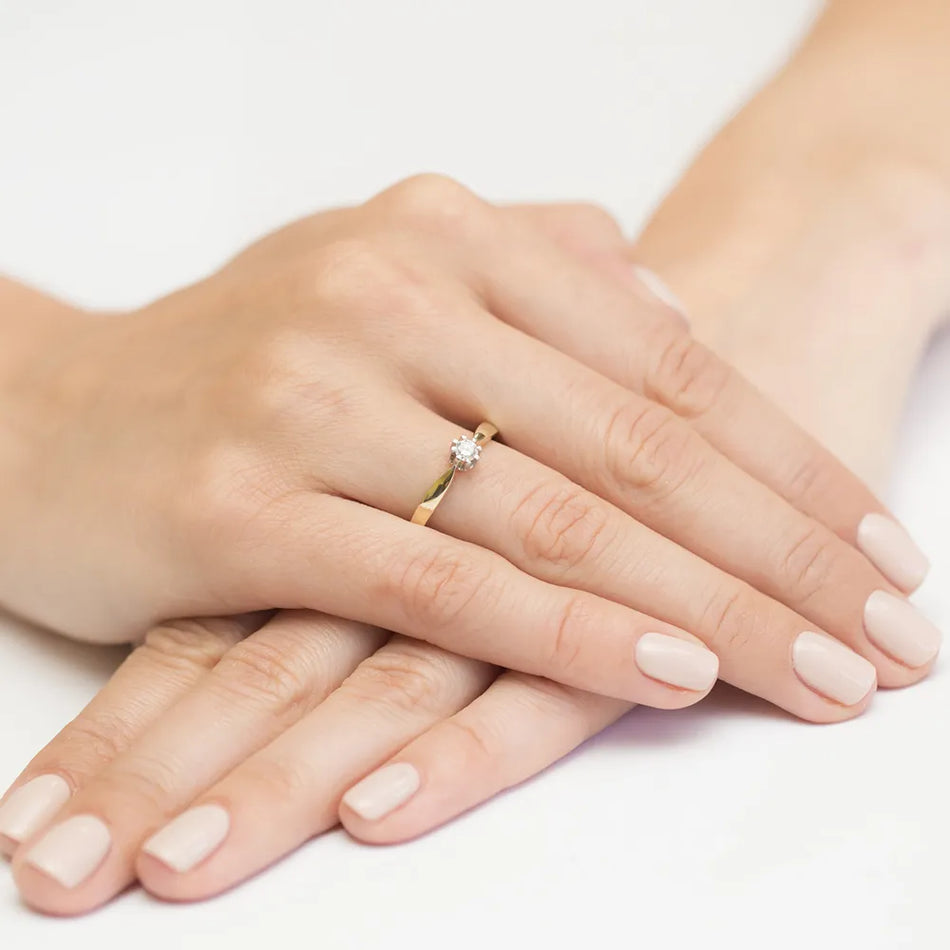 Gold Ring with 0.15ct Diamond