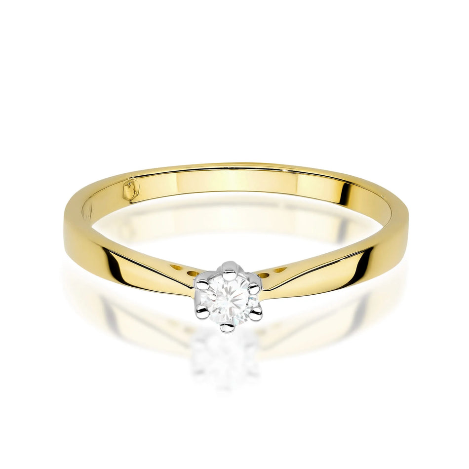 Gold Ring with 0.10ct Diamond