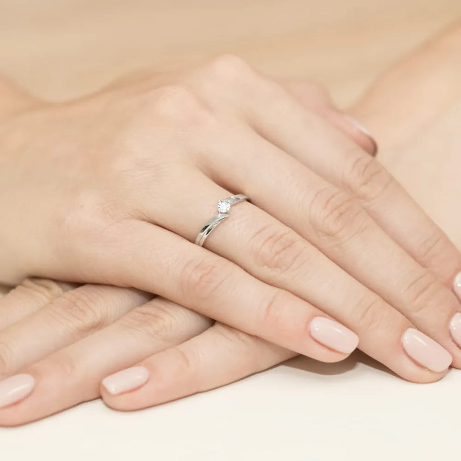 Gold Ring with 0.10ct Diamond