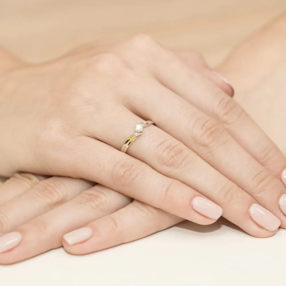 Gold Ring with 0.30ct Diamond