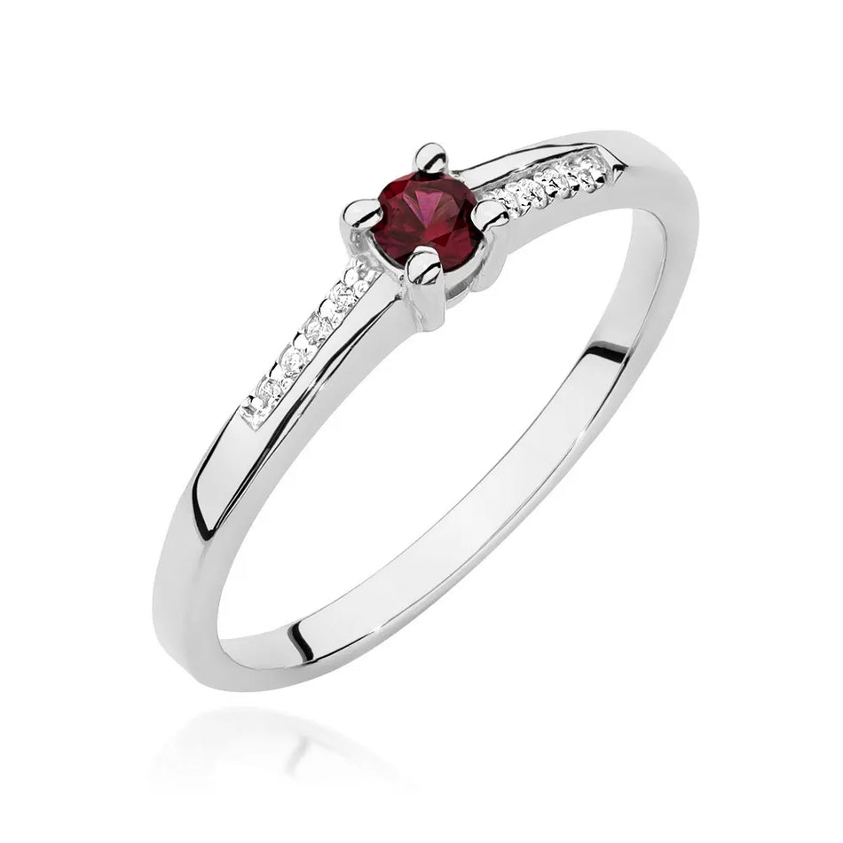 Gold Ring with 0.15ct Ruby and 0.04ct Diamonds