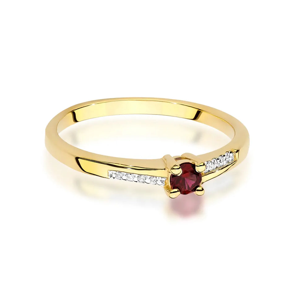 Gold Ring with 0.15ct Ruby and 0.04ct Diamonds