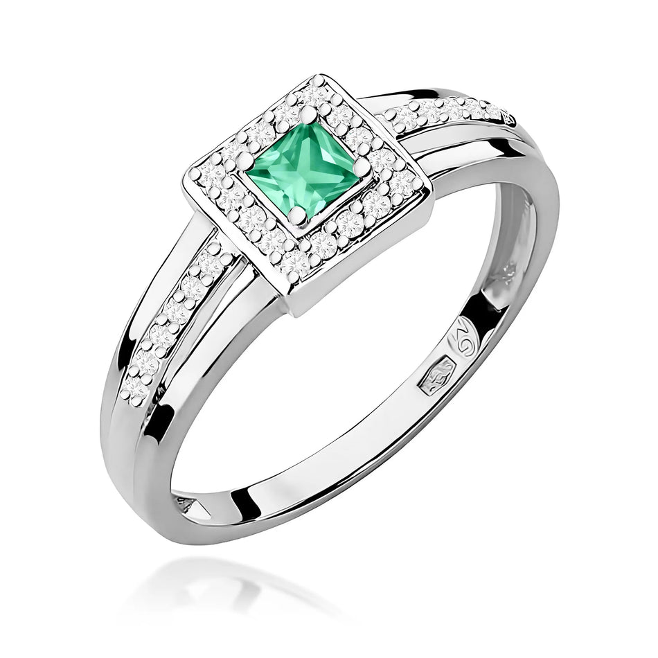 Gold Ring with 0.15ct Emerald and 0.14ct Diamonds
