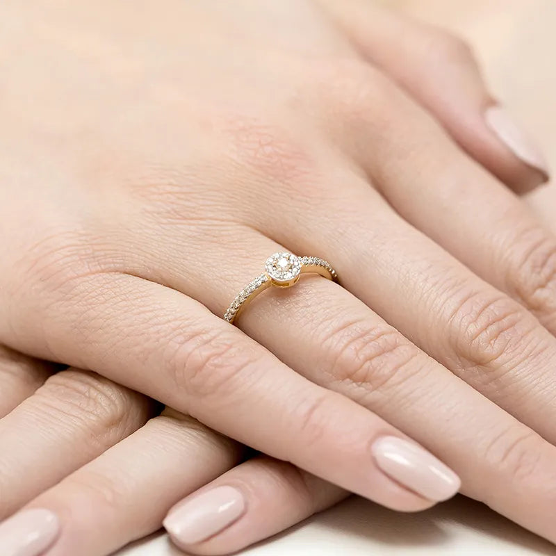 Zlatý prsten s diamanty 0,05 ct a 0,14 ct
